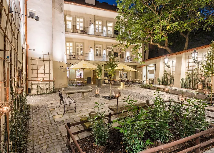 Aparthotel Mooo By The Castle Prag